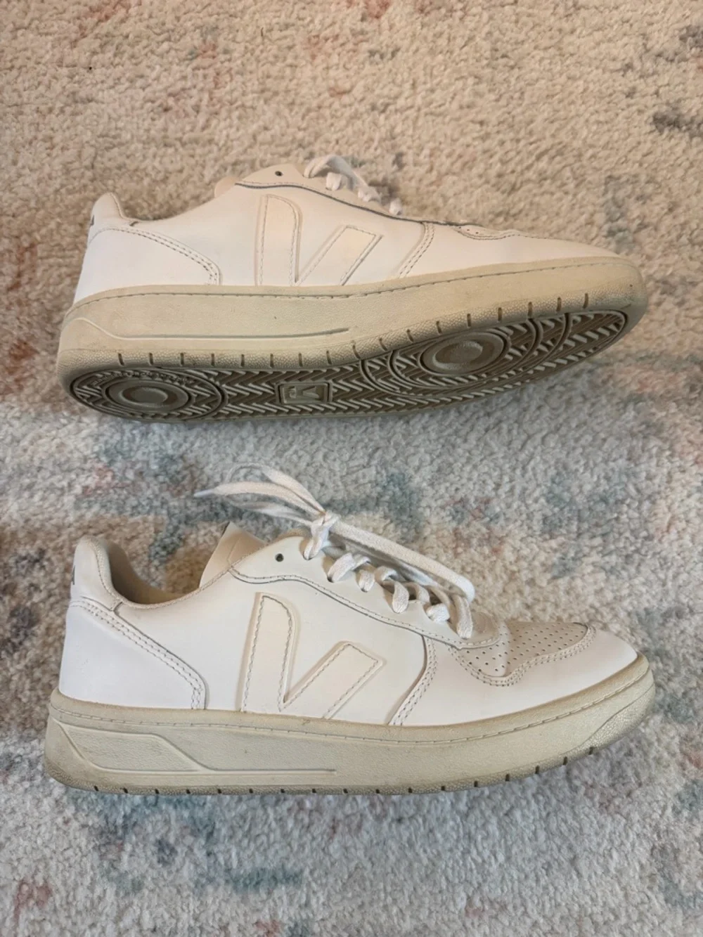 Veja V-10 Leather Sneakers - Picture 2 of 7